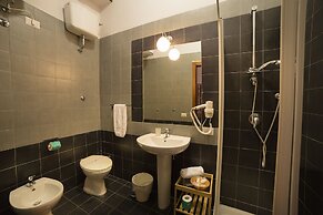 B&B Le 4 Stagioni Dante's Suites