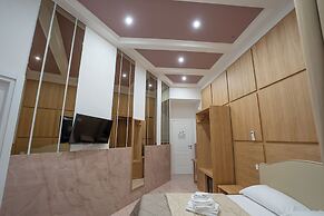 B&B Le 4 Stagioni Dante's Suites