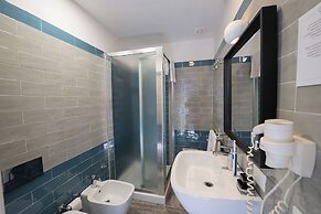 B&B Le 4 Stagioni Dante's Suites