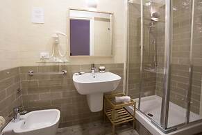 B&B Le 4 Stagioni Dante's Suites