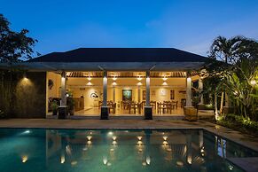 La Berceuse Resort and Villa Nusa Dua by Taritiya Collection