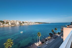 Blue Harbour – Seafront Self-Catering Holiday Penthouse – St Paul’s Ba