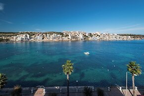 Blue Harbour – Seafront Self-Catering Holiday Penthouse – St Paul’s Ba