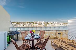 Blue Harbour – Seafront Self-Catering Holiday Penthouse – St Paul’s Ba