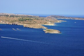 Blue Harbour 2 by Getaways Malta