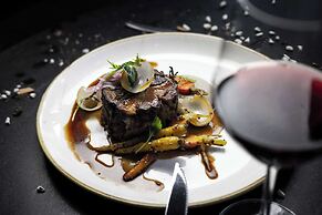 Radisson RED V&A Waterfront, Cape Town