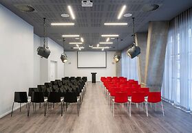 Radisson RED V&A Waterfront, Cape Town