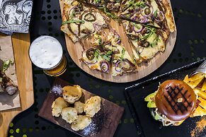 Radisson RED V&A Waterfront, Cape Town