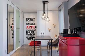 Radisson RED V&A Waterfront, Cape Town