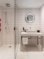 Radisson RED V&A Waterfront, Cape Town