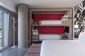 Radisson RED V&A Waterfront, Cape Town