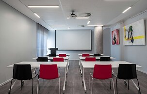 Radisson RED V&A Waterfront, Cape Town