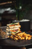 Radisson RED V&A Waterfront, Cape Town