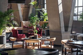 Radisson RED V&A Waterfront, Cape Town