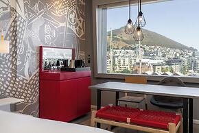 Radisson RED V&A Waterfront, Cape Town