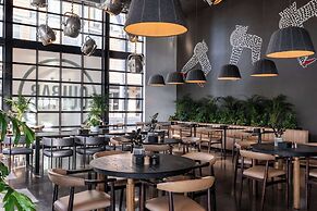 Radisson RED V&A Waterfront, Cape Town