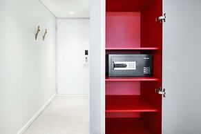 Radisson RED V&A Waterfront, Cape Town