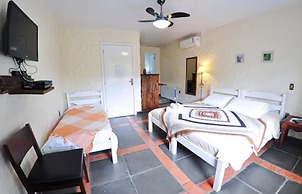 Aardvark Inn Pousada