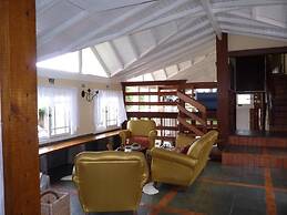 Aardvark Inn Pousada