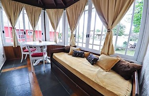 Aardvark Inn Pousada