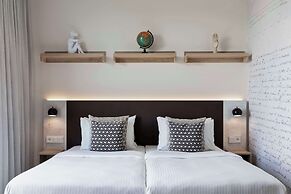 Stellaris Apartment Hotel