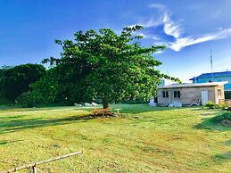 BAGOS ECO RETREAT & CAFE