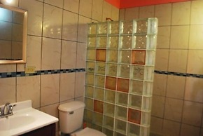 BAGOS ECO RETREAT & CAFE