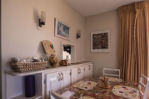 Turtle Towers Apartments