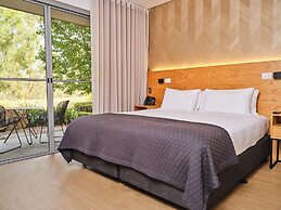 Maya Maya at Mandoon Estate