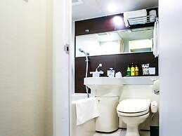 HOTEL LiVEMAX Yokohama Kannai Ekimae