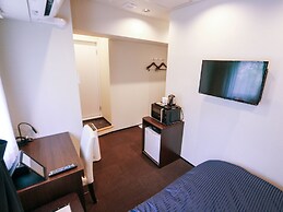 HOTEL LiVEMAX Yokohama Kannai Ekimae
