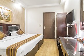 Royal Residence On MG Road