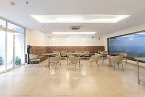 Royal Residence On MG Road