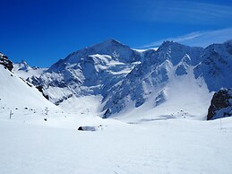 Hôtel Aiguille de La Tza