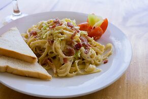 Ging-Ging Hotel & Resort