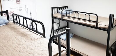 Guesthouse Enoch - Hostel