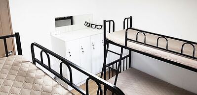 Guesthouse Enoch - Hostel