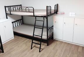 Guesthouse Enoch - Hostel