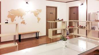 Guesthouse Enoch - Hostel