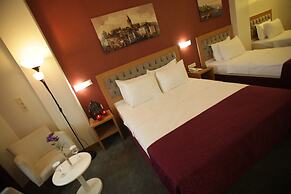 Helikon Business Hotel