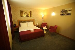 Helikon Business Hotel