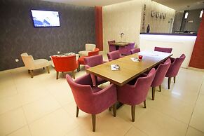 Helikon Business Hotel