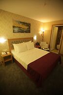 Helikon Business Hotel