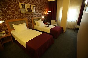 Helikon Business Hotel