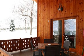 Lazy Bee Camping Village