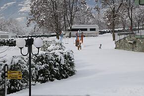 Lazy Bee Camping Village