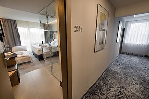 PREMIUM Wellness & Wine Hotel