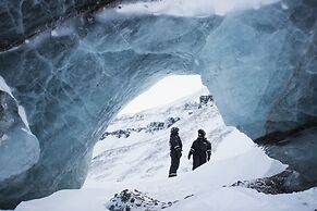 Svalbard Hotell - The Vault