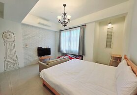 Q House