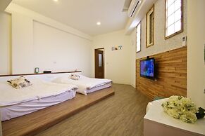 Q House